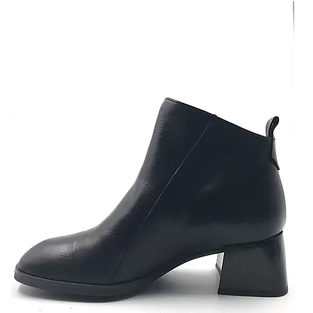 images/uploads/979/thumb_black-botakia-ancle-gynaikeia-hispanitas-HI222345-charlize-leather.webp